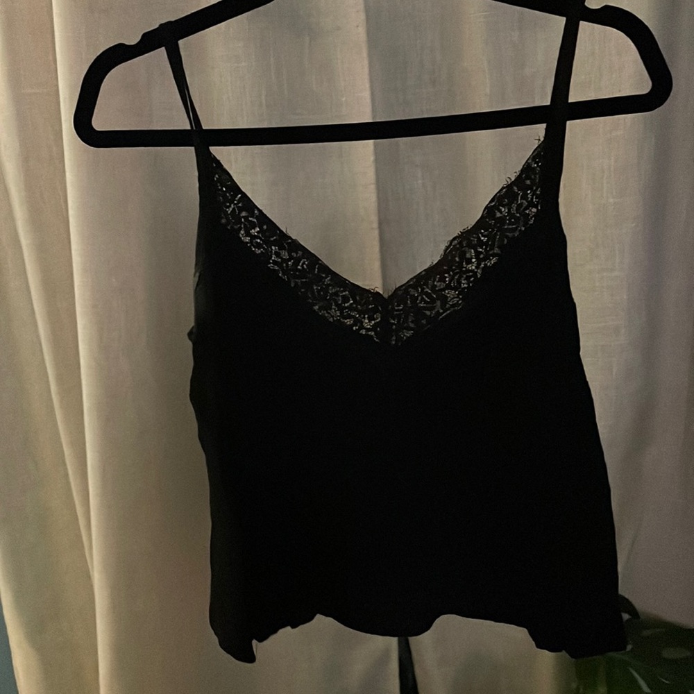 ShowPo lace tank top